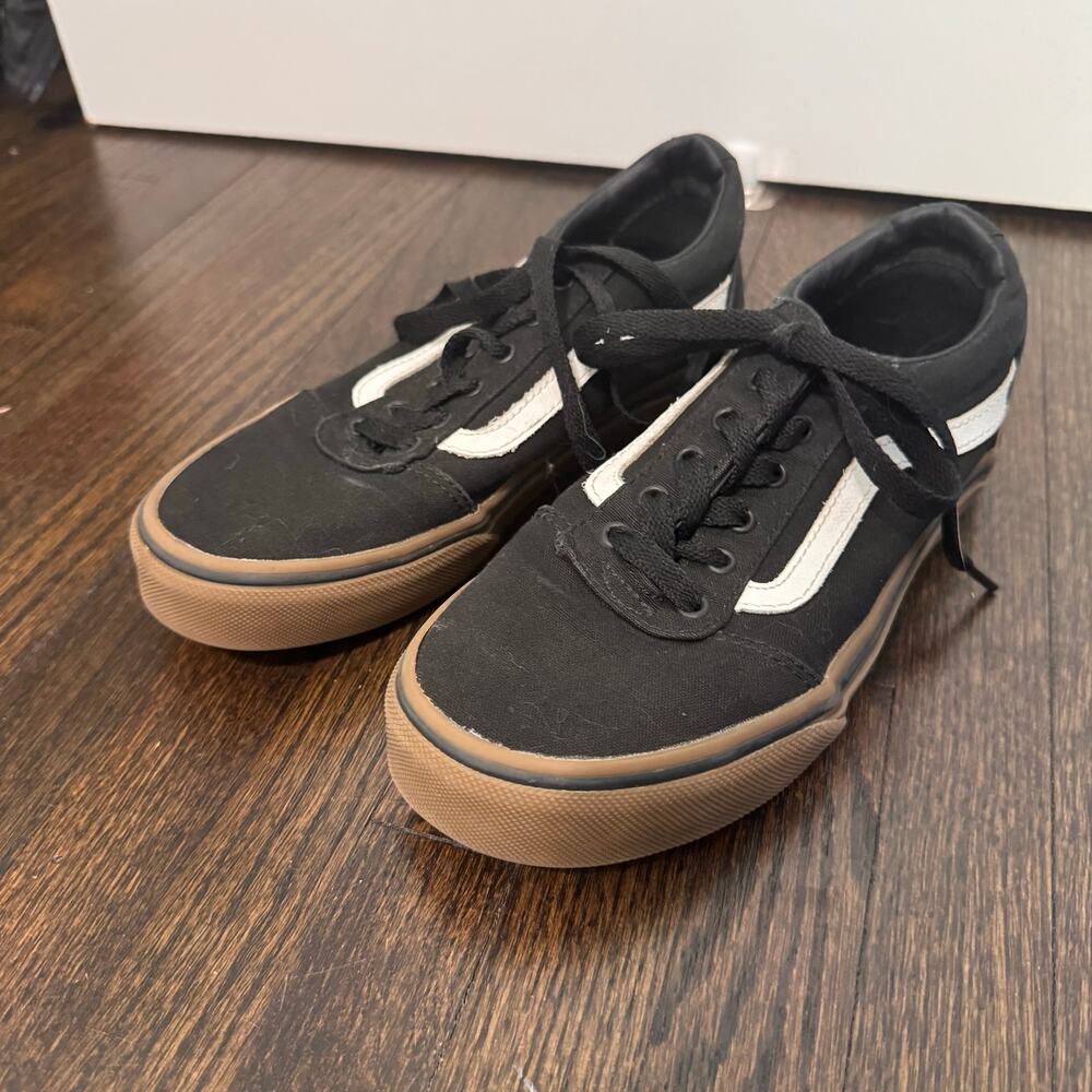 Vans Classic Low Top Sneaker- Youth Size 3
